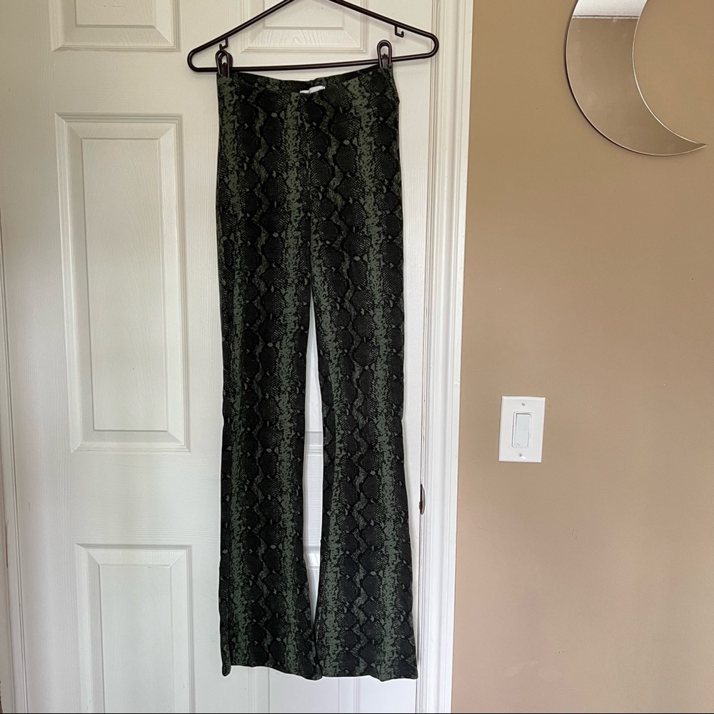 Hollister Cotton Snake Skin Pants